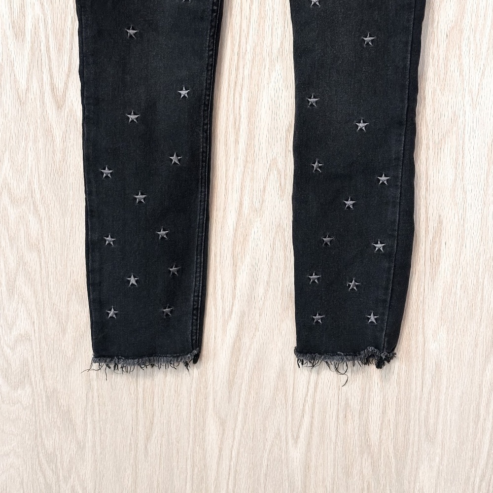 A&F Black Star Embroidered High Rise Skinny Jeans Star - Picture 3 of 8